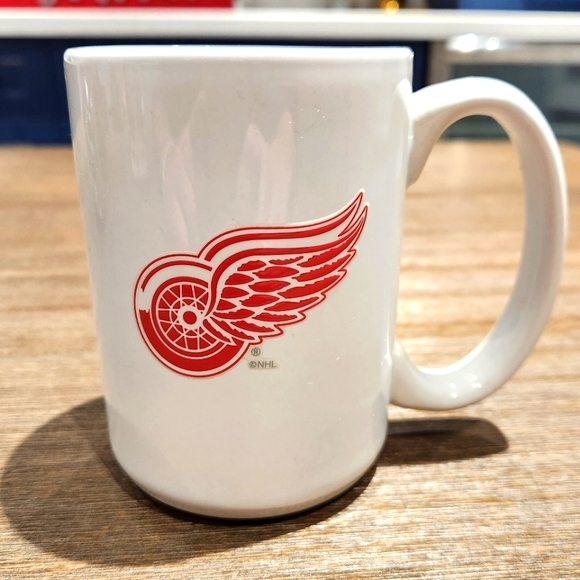Red Wings Mug - Picture 1 of 1
